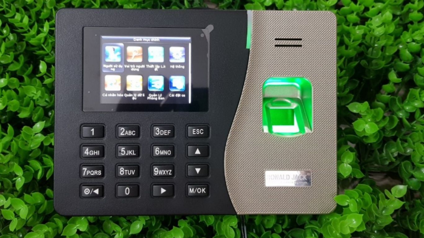 máy chấm công dùng cho công ty vừa và nhỏ